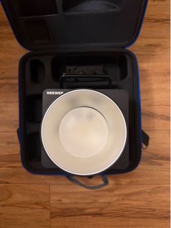 NEEWER Q6 Studio Flash