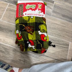 Grinch Pajamas Large $14