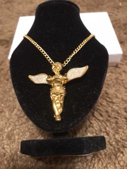 Woman’s 14 kt gold plated rhinestone cz angel