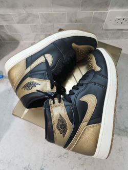 Jordan retro 1 high metallic gold