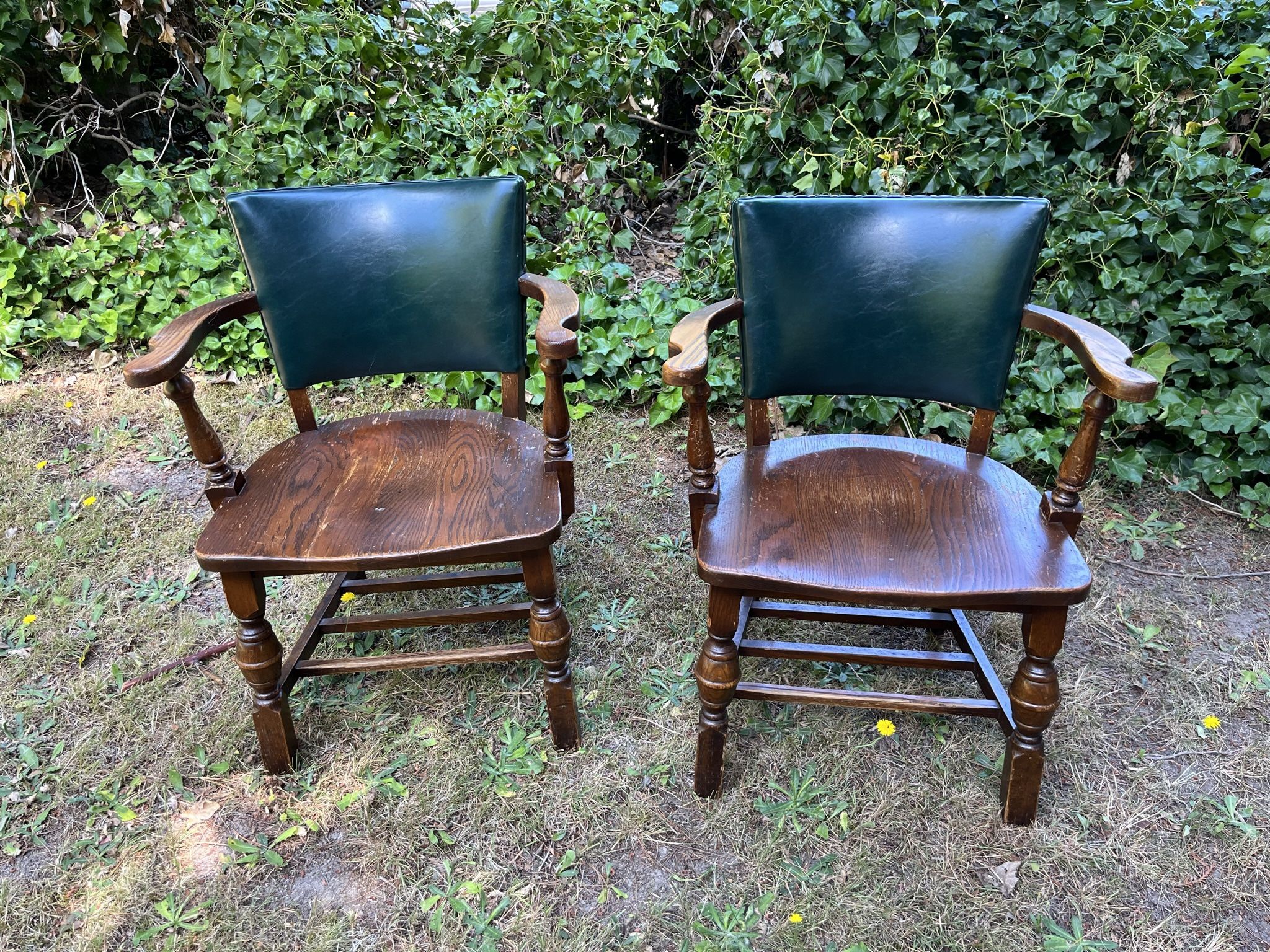 10 Phoenix Furniture Company Crowell Oak Vintage Banker Chairs