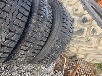 295/75R22.5 Truck Tires