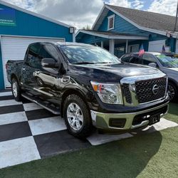 2017 Nissan Titan Crew Cab
