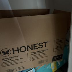 Honest Diapers Size 4