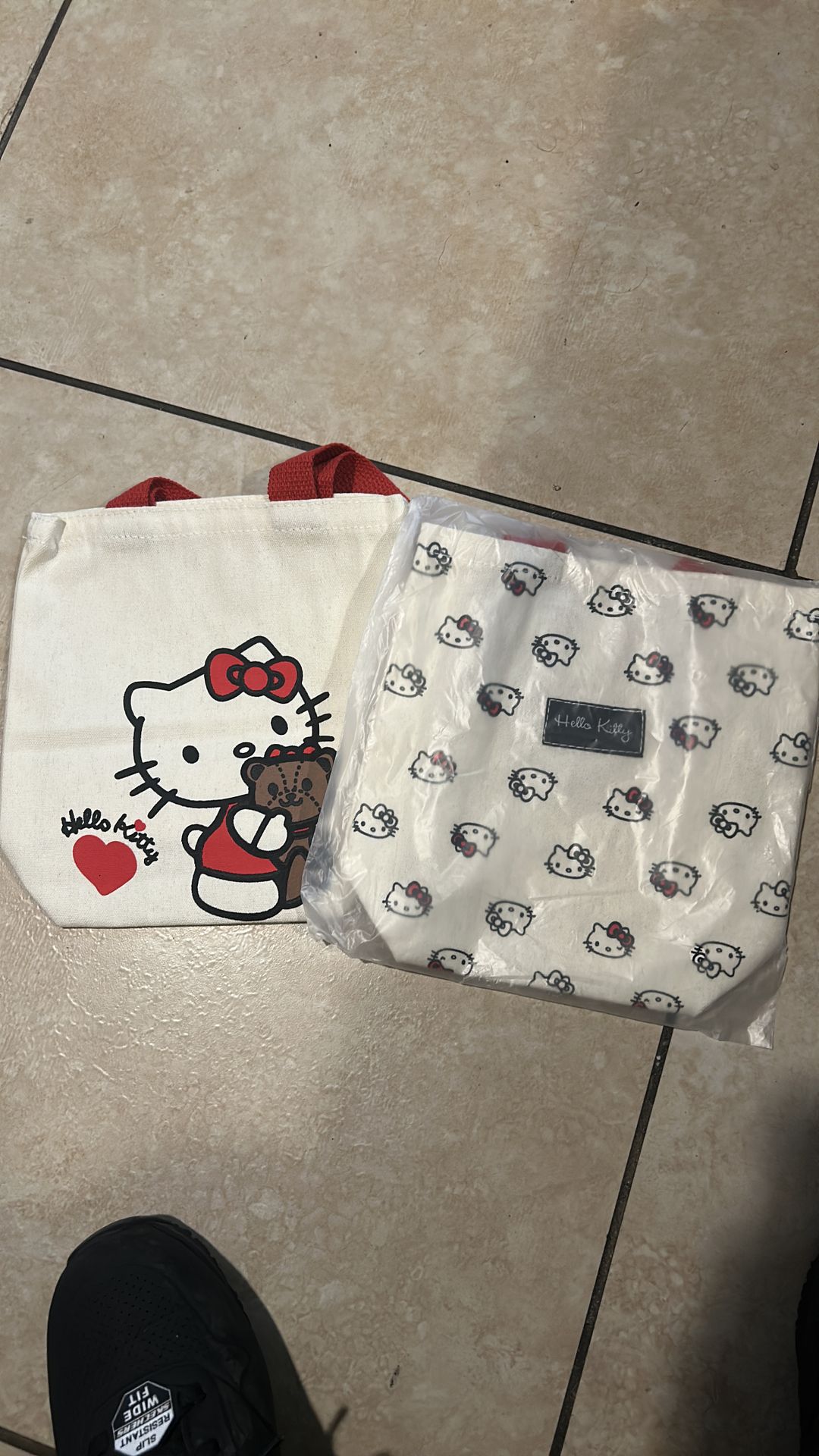Hello kitty bag for kids