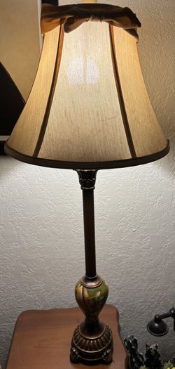  Classic Lamp. 