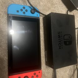 Nintendo Switch 