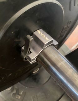 ROGUE BARBELL, WEIGHTS, PAIR OF COLLARS