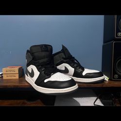 Air Jordan 1 Mid
