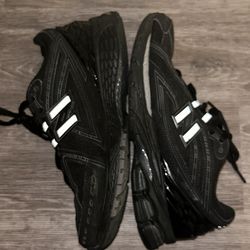 New Balance Runners “Black”