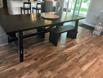 Black Dining table
