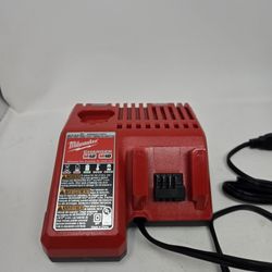 Milwaukee 48-59-1812 M12 M18 18V 12V Dual Voltage Battery Charger