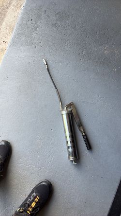 Auto grease gun