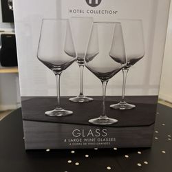 Wine Glasses 