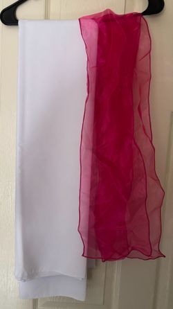 Long table cloth & pink ribbon