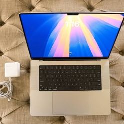 MacBook Pro M3 16”  