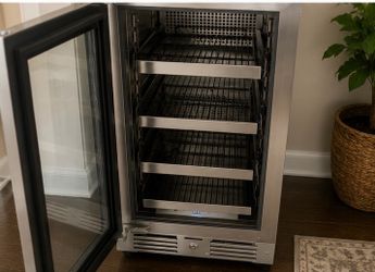 Wine/Beverage fridge