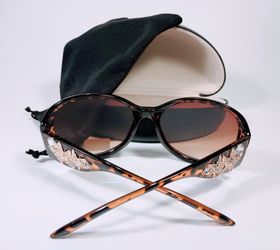 Lady's Oversized Butterfly Sunglasses 