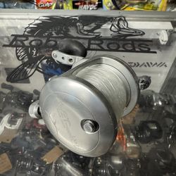 Avet LX Salt Water Fishing Reel. Clean Line Ready To Fish. 