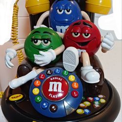 VINTAGE & COLLECTIBLE USED M&M's ANIMATED TALKING M&M's CHARACTER TELEPHONE