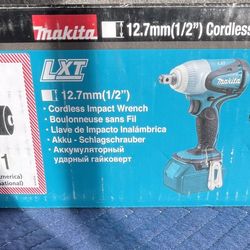 Makita 18v cordless 1/2” impact wrench KIT, NEW!