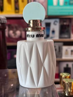 Miu miu fleur De Lait edp 3.4oz