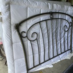 New Queen Mattress With Headboard 