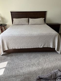 King Platform Bed