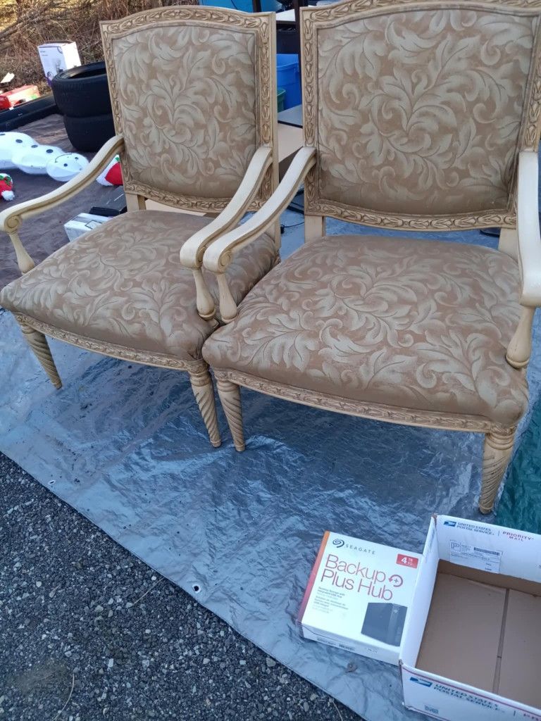 2 Chairs