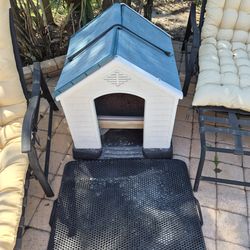 Doghouse/ Cat Litter Box