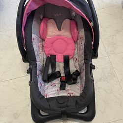 Minnie Mouse Care Set