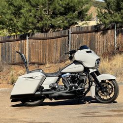 2015 Harley Street glide special
