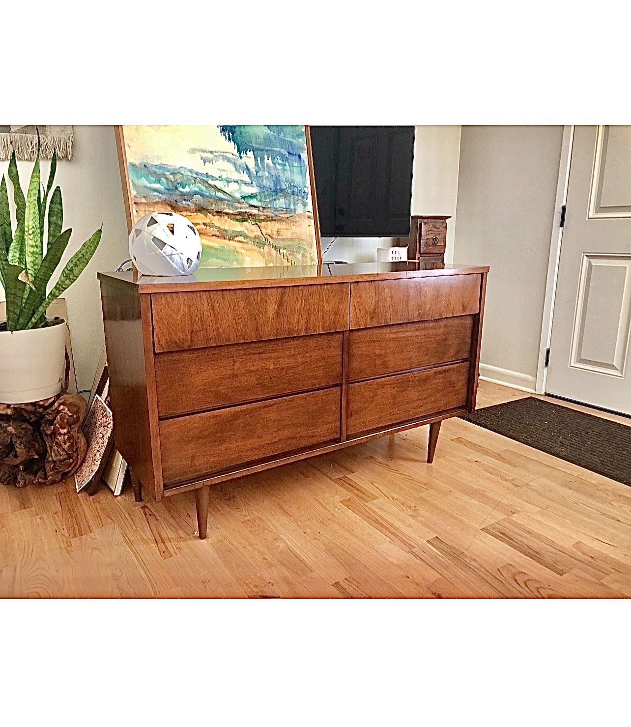 READ AD New Credenza Art Planter Plants Pot Vase Dresser Table Sofa Teak Bookcase Mirror Desk Lamp Pottery Wood Ceramics Couch Loveseat Chair