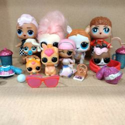 Lot of lol dolls,