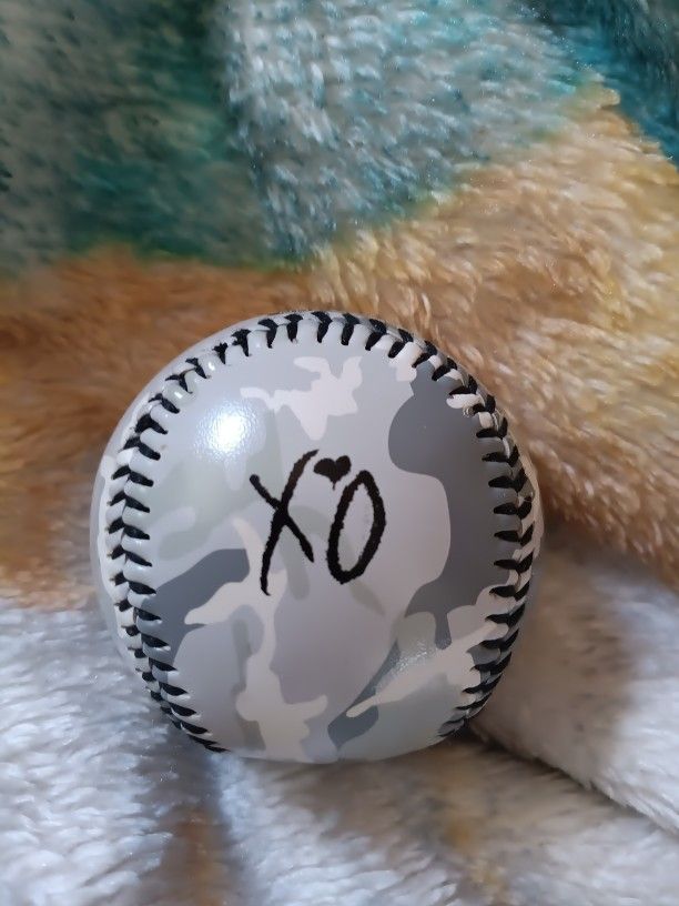 The Weekend Official Issue Xo Baseball 