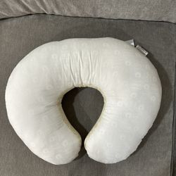 Bobby Nursing Pillow