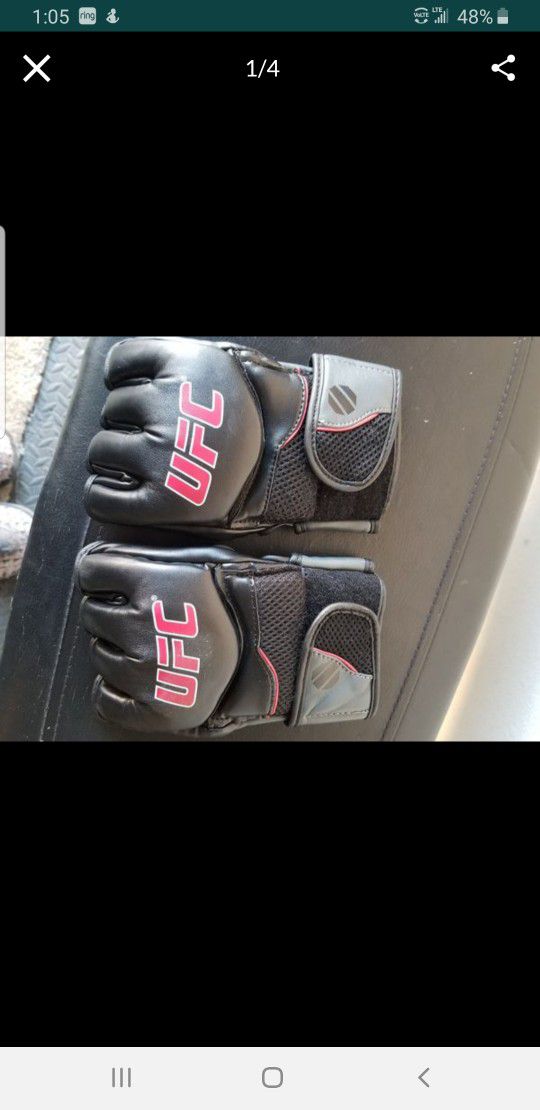 Ufc gloves Bundle 
