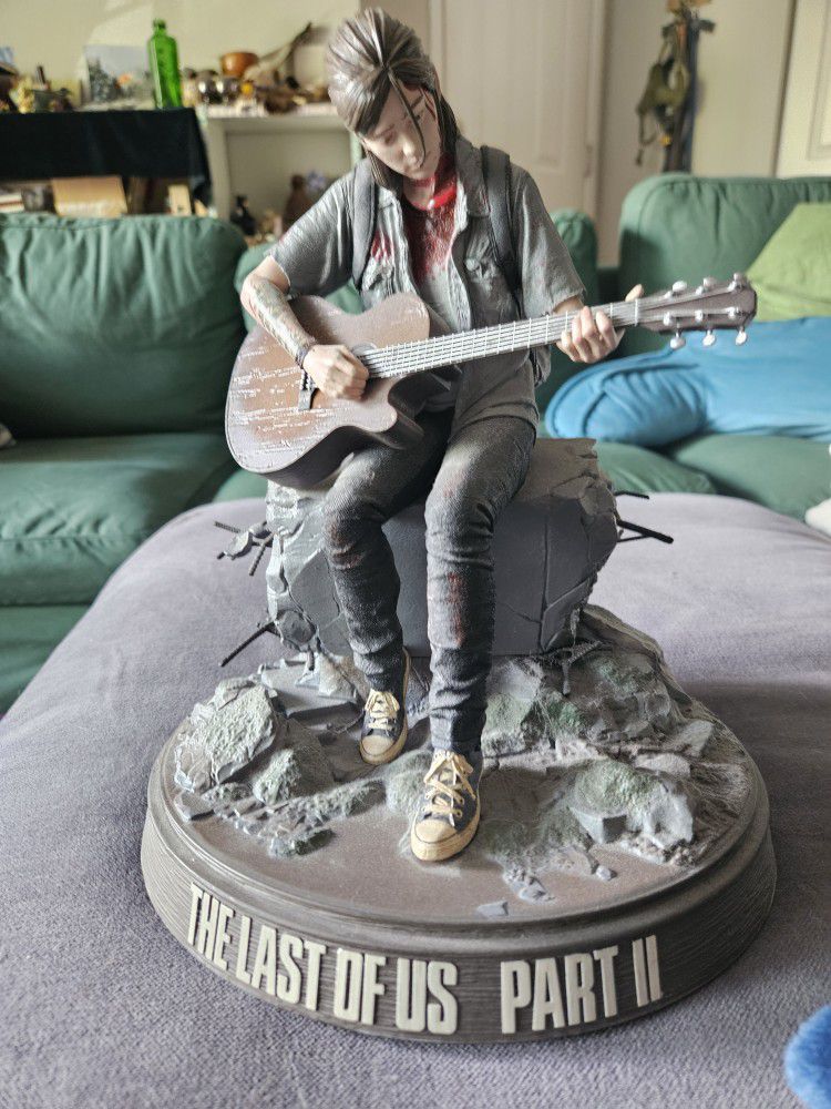 The Last Of Us 2 Collector's Edition Ellie Statue