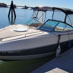 Maxum beautiful family boat 2002 motor mec cruzer 