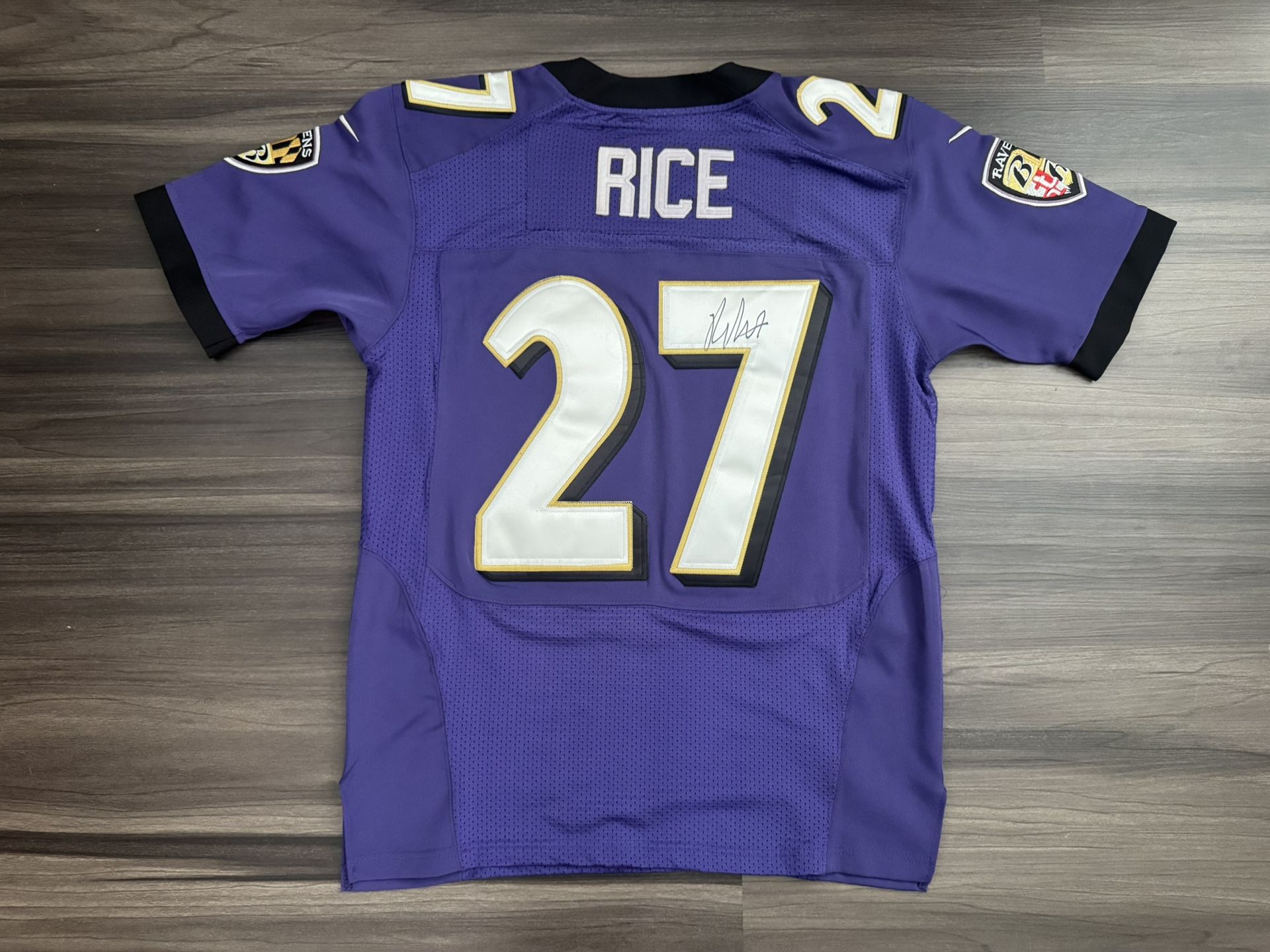 Signed Autographed Baltimore Ravens Ray Rice #27 Home Purple Jersey Sz 40 Small