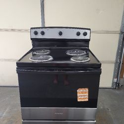 New Amana Stove (DELIVERY AVAILABLE)