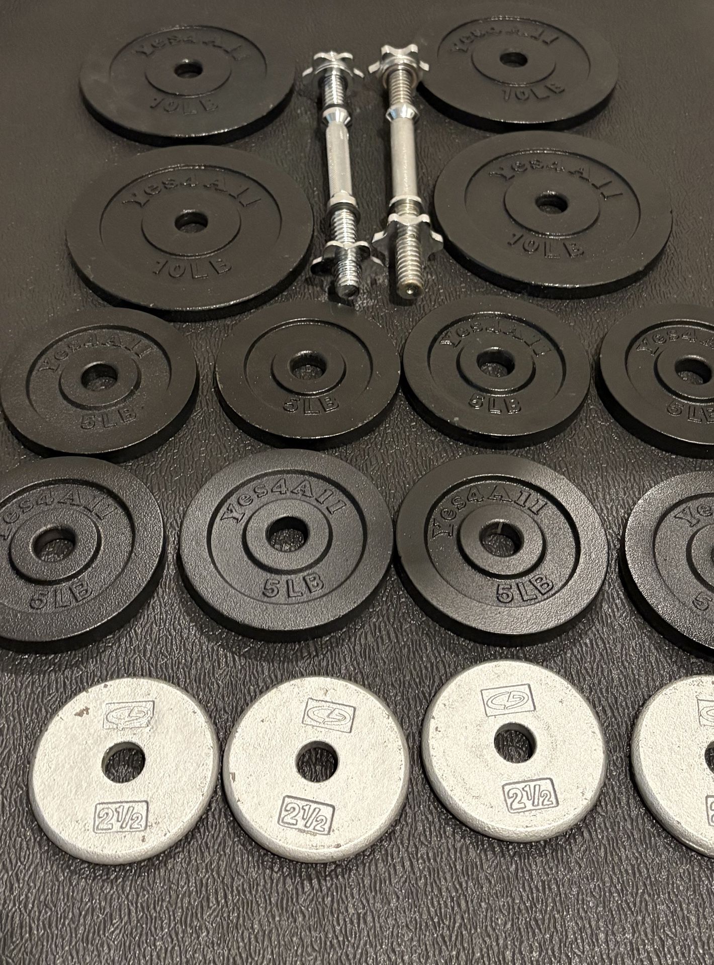 Adjustable Set of Dumbbells. Cast Iron, New Condition 50# per hand [ Total: 100 lbs]