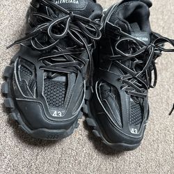 Size 43 Balenciaga light up tracks