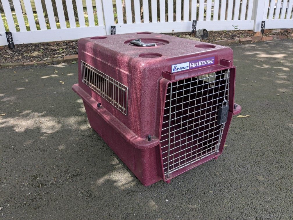 🐶PETMATE - VARIKENNEL (MEDIUM) FOR SALE IN SUFFERN - $50
