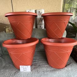 Beautiful plastic flower pots