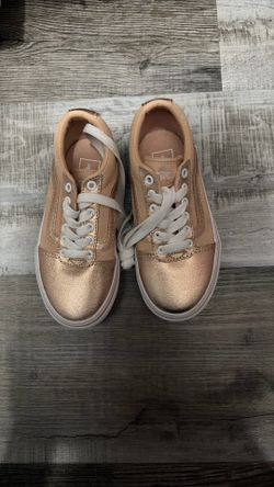 New Rose Gold Little Girls Vans Size 11 (2 Available )