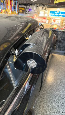 Vintage swamp cooler for car