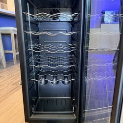 Barely Used  Ivation 18-Bottle Wine Fridge