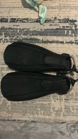 Diving fins