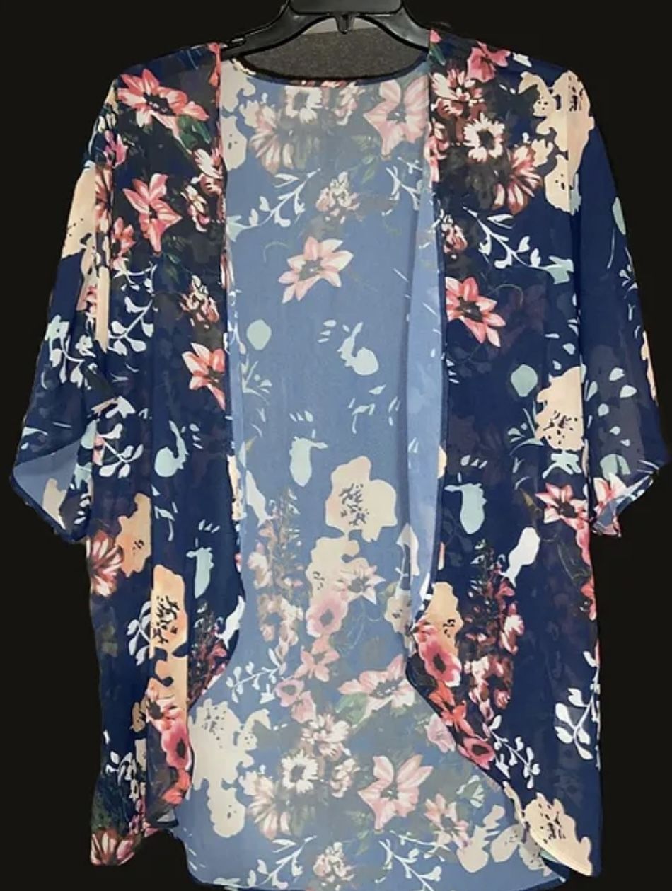 Brand New (Size 2XL) Navy Blue Floral Plus Size Casual Cover Up, Women's Plus Floral Print Bat Sleeve Cardigan